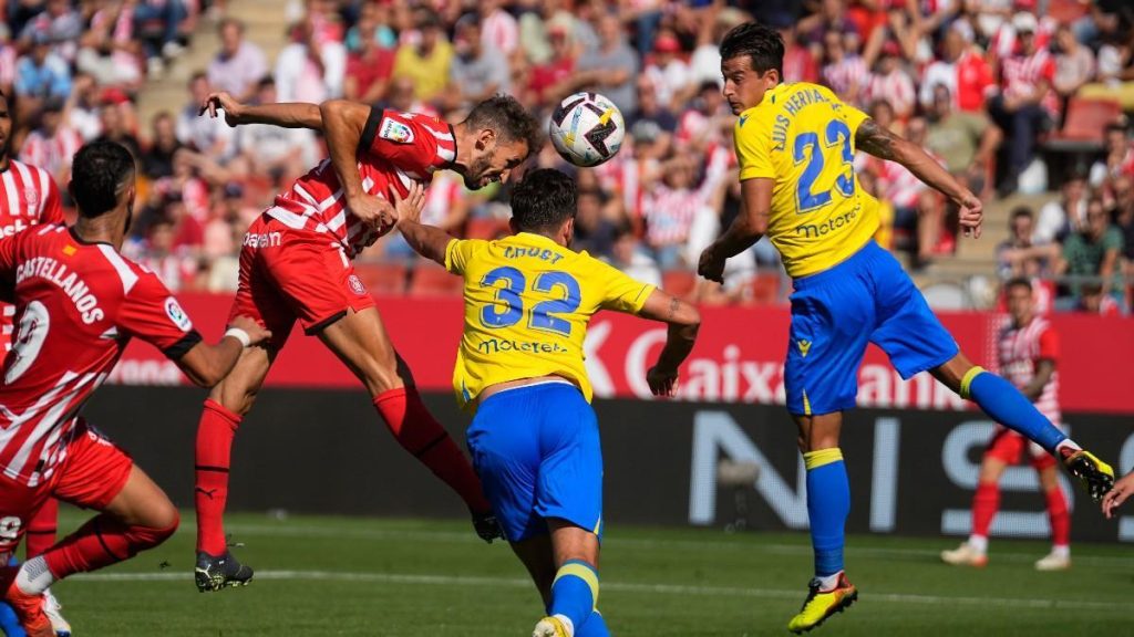 nhan-dinh-soi-keo-cadiz-vs-gijon-luc-1h30-ngay-26-4-2025